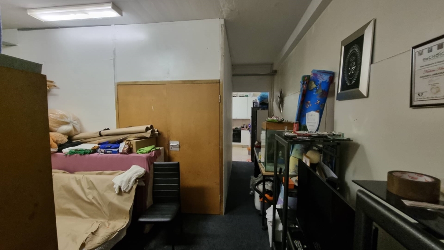 To Let Commercial Property for Rent in Salt River Western Cape